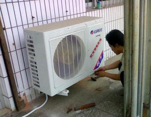 格力空调安装现场