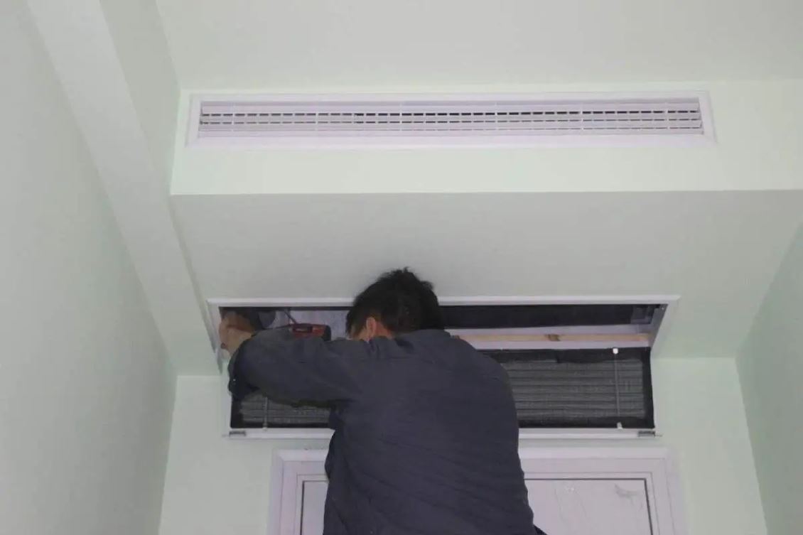 中央空调在安装的时候进入灰尘呢?